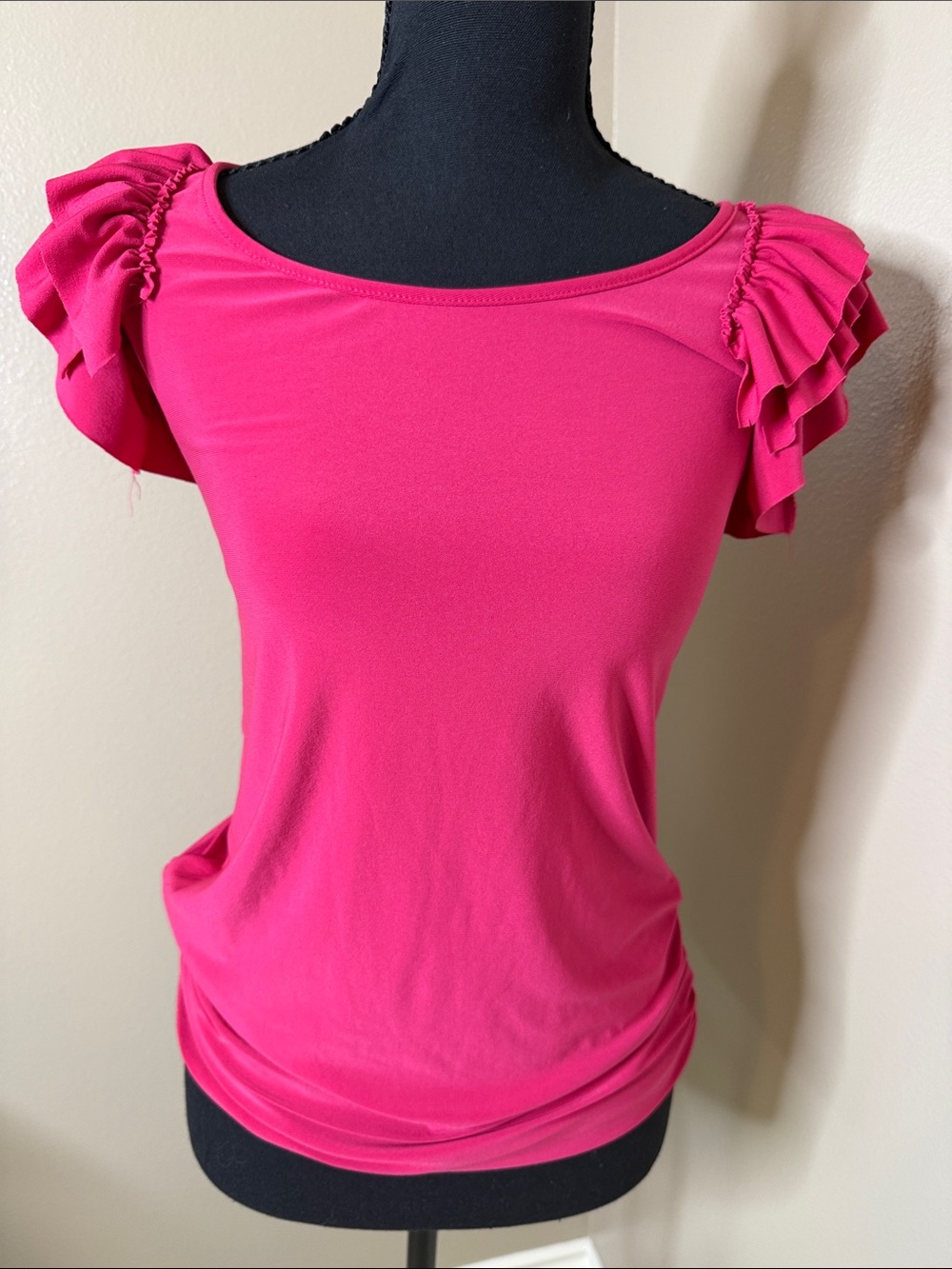 jason maxwell Hot Pink Short Sleeve Ruffle Shoulder Tee